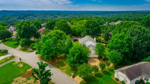 1834 Bay Pointe Drive, Hixson, TN 37343
