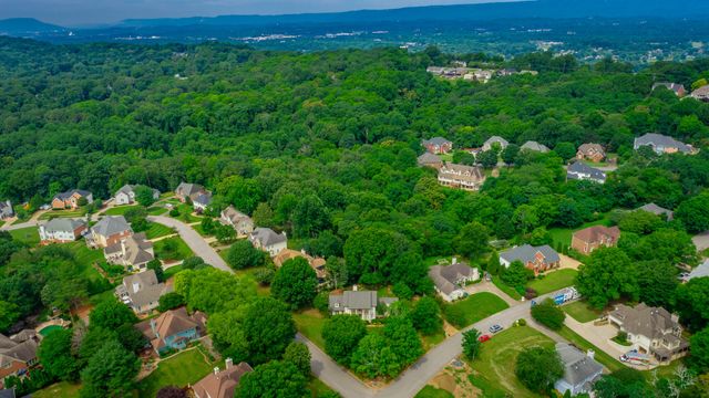 1834 Bay Pointe Drive, Hixson, TN 37343
