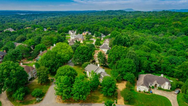 1834 Bay Pointe Drive, Hixson, TN 37343