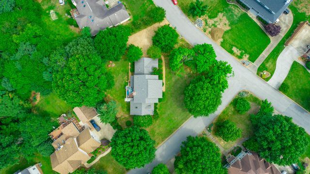 1834 Bay Pointe Drive, Hixson, TN 37343