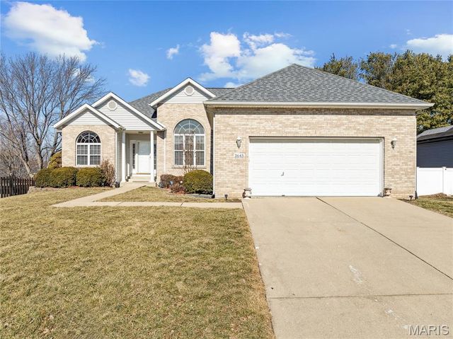 2645 Katrine Lake Drive, Belleville, IL 62221