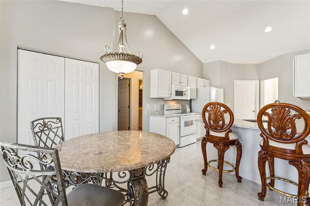 2645 Katrine Lake Drive, Belleville, IL 62221