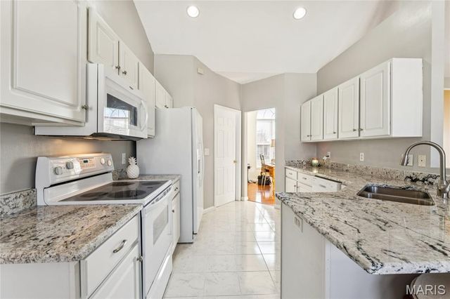 2645 Katrine Lake Drive, Belleville, IL 62221