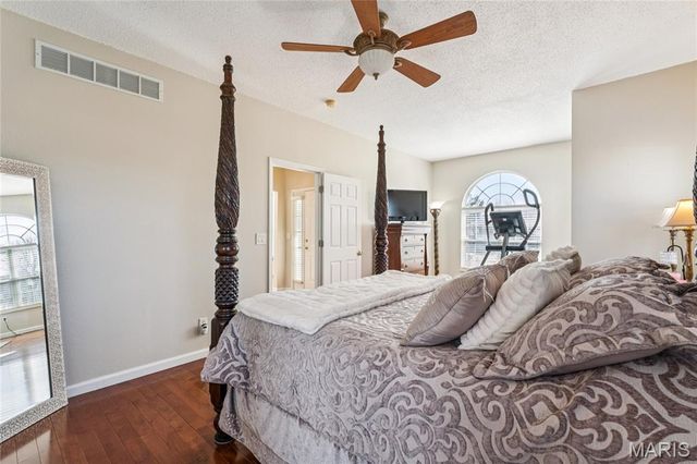 2645 Katrine Lake Drive, Belleville, IL 62221