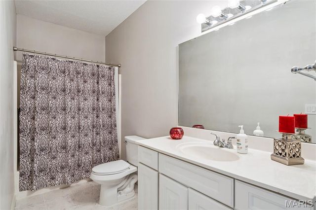 2645 Katrine Lake Drive, Belleville, IL 62221