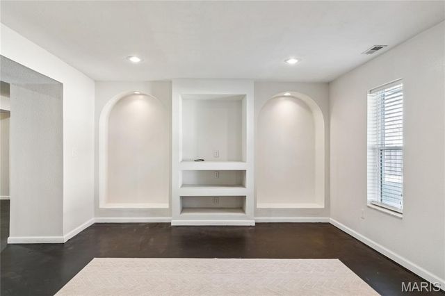 2645 Katrine Lake Drive, Belleville, IL 62221