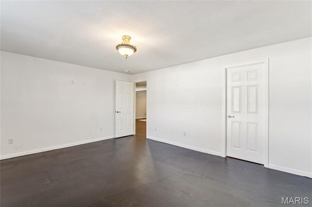 2645 Katrine Lake Drive, Belleville, IL 62221