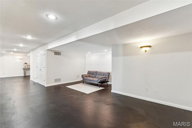 2645 Katrine Lake Drive, Belleville, IL 62221