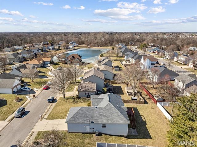 2645 Katrine Lake Drive, Belleville, IL 62221