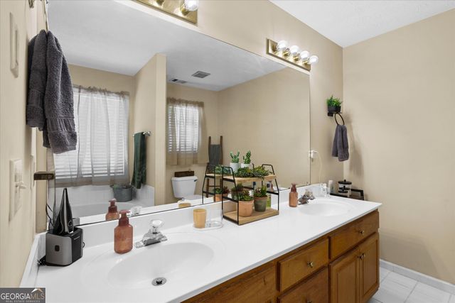 1660 Burnt Oak Way, Dacula, GA 30019