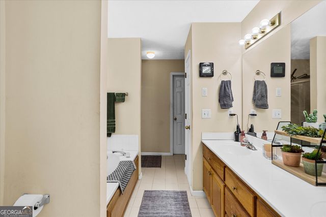 1660 Burnt Oak Way, Dacula, GA 30019