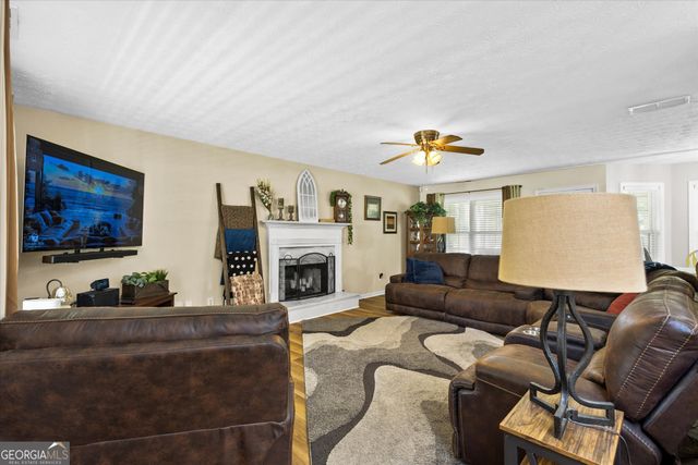 1660 Burnt Oak Way, Dacula, GA 30019
