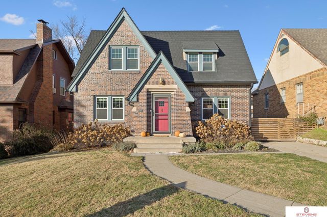 4542 Hickory Street, Omaha, NE 68106