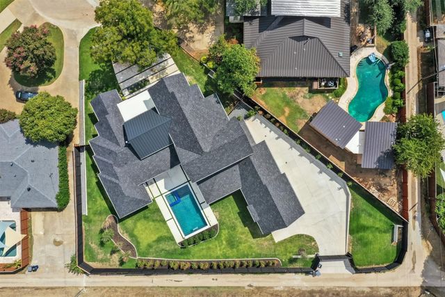 7533 Royal Place, Dallas, TX 75230