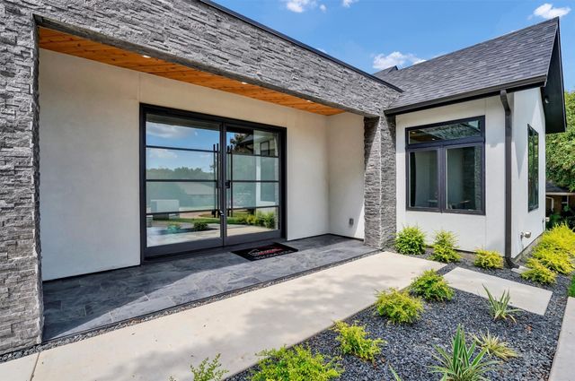 7533 Royal Place, Dallas, TX 75230