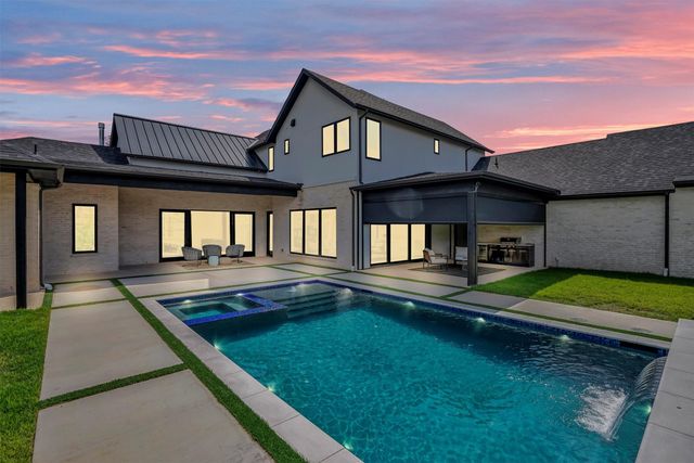 7533 Royal Place, Dallas, TX 75230