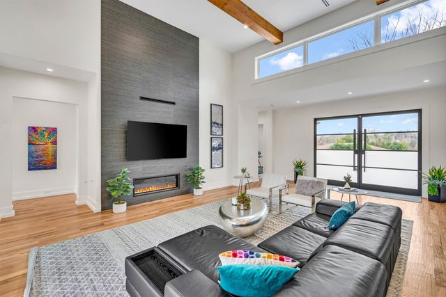 7533 Royal Place, Dallas, TX 75230