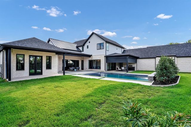 7533 Royal Place, Dallas, TX 75230