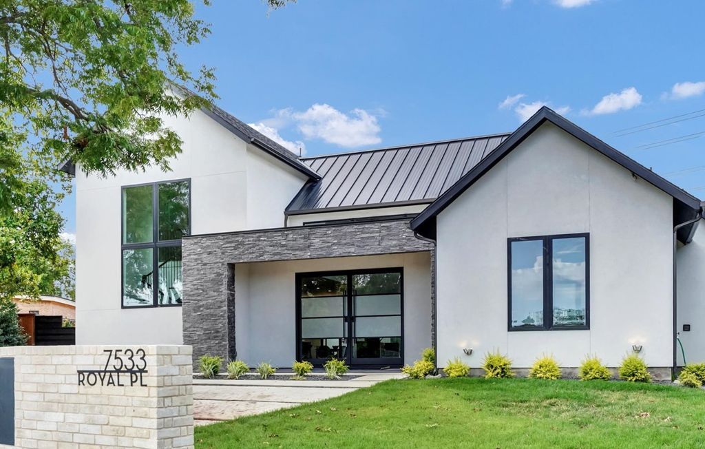 7533 Royal Place, Dallas, TX 75230