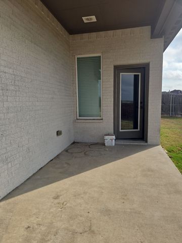 1710 Dale Lane, White Settlement, TX 76108