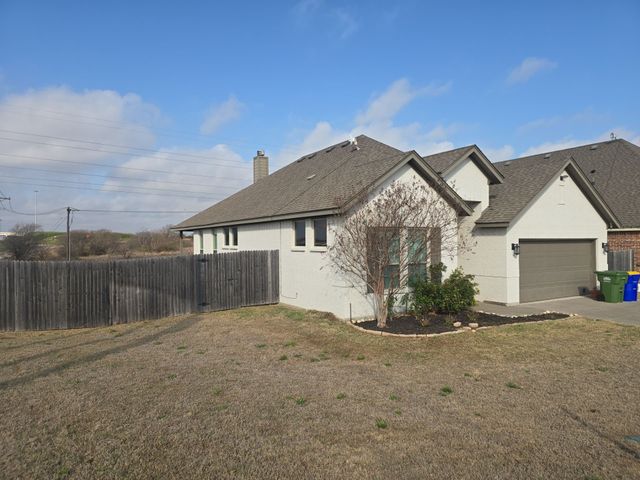 1710 Dale Lane, White Settlement, TX 76108