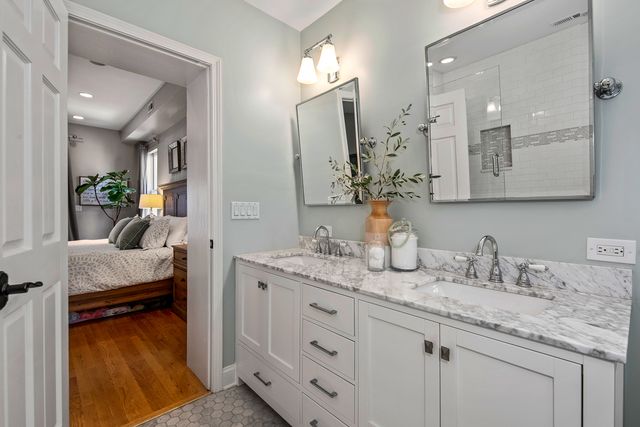 3714 N Fremont Street 2, Chicago, IL 60613