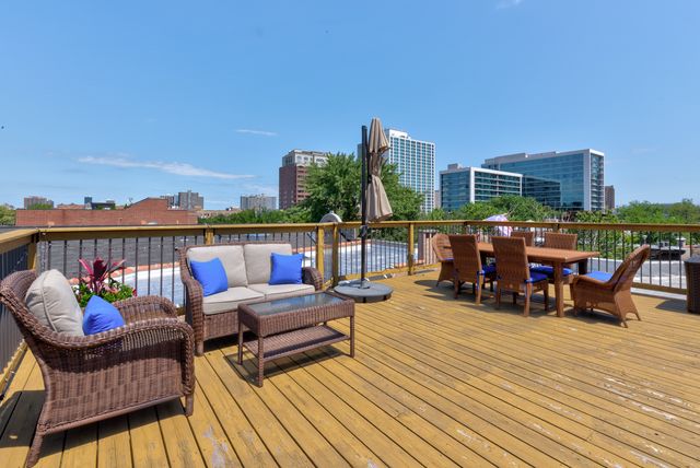 3714 N Fremont Street 2, Chicago, IL 60613