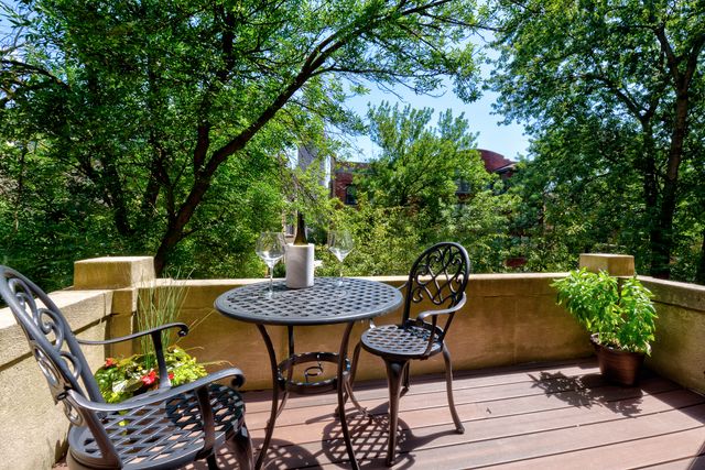 3714 N Fremont Street 2, Chicago, IL 60613