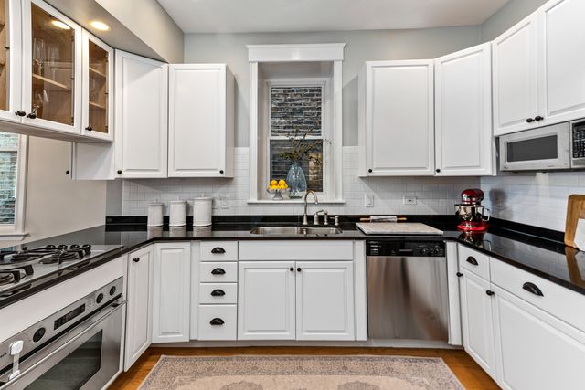 3714 N Fremont Street 2, Chicago, IL 60613