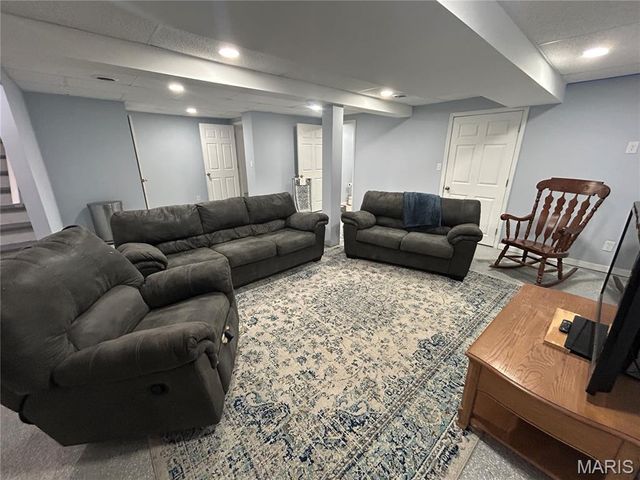 17 Dean Wells Court, Warrenton, MO 63383