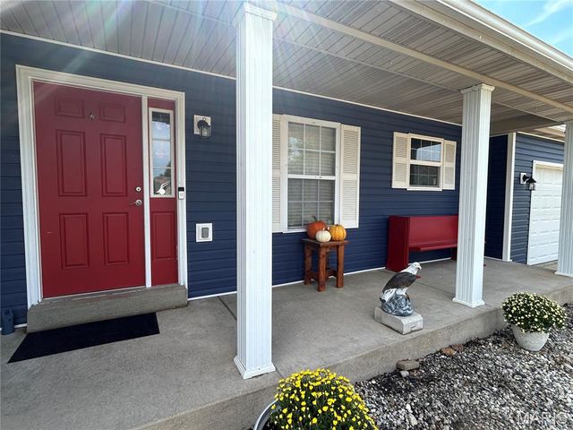 17 Dean Wells Court, Warrenton, MO 63383