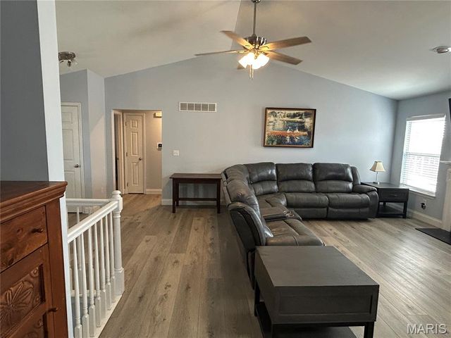 17 Dean Wells Court, Warrenton, MO 63383