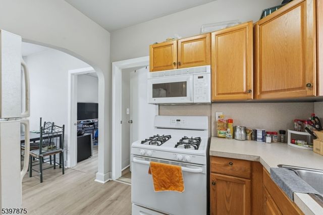 345 2nd St, Saddle Brook Twp., NJ 07663