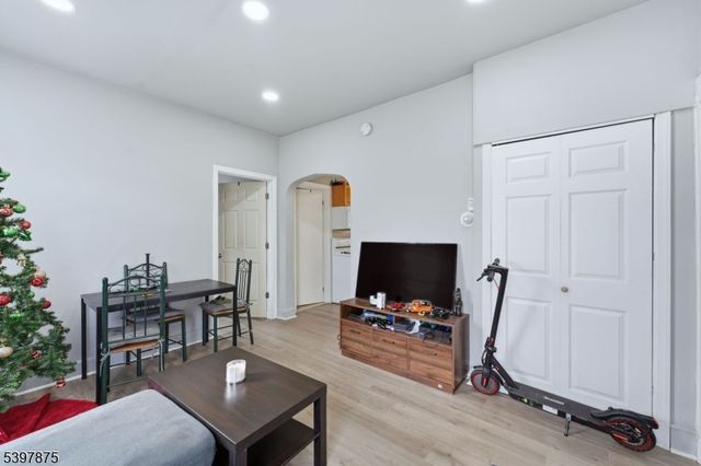 345 2nd St, Saddle Brook Twp., NJ 07663