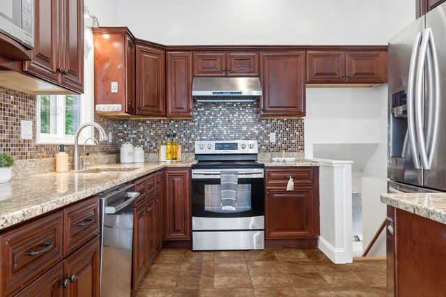 22 Harbell St, Lexington, MA 02421