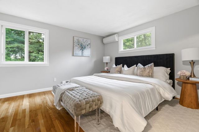 22 Harbell St, Lexington, MA 02421