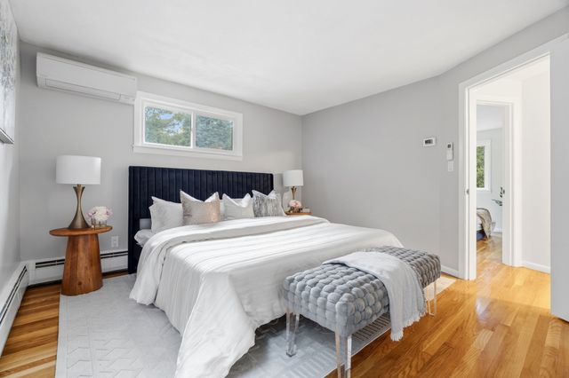 22 Harbell St, Lexington, MA 02421