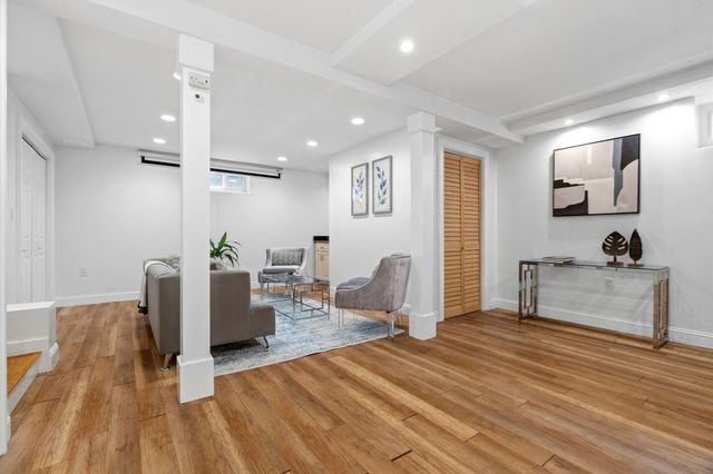22 Harbell St, Lexington, MA 02421