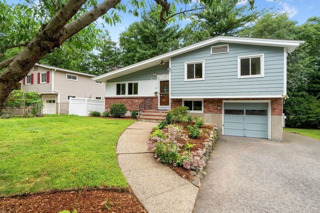 22 Harbell St, Lexington, MA 02421