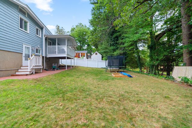 22 Harbell St, Lexington, MA 02421