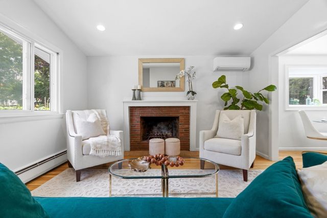 22 Harbell St, Lexington, MA 02421