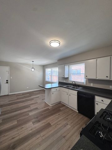 43 W Ann Street 2, Lombard, IL 60148