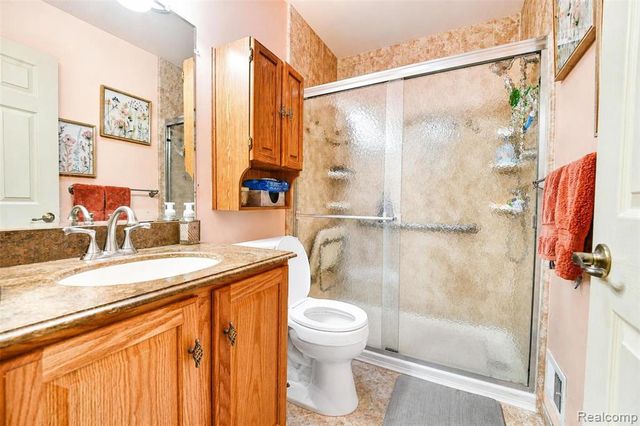 41768 Hanford Road, Canton, MI 48187