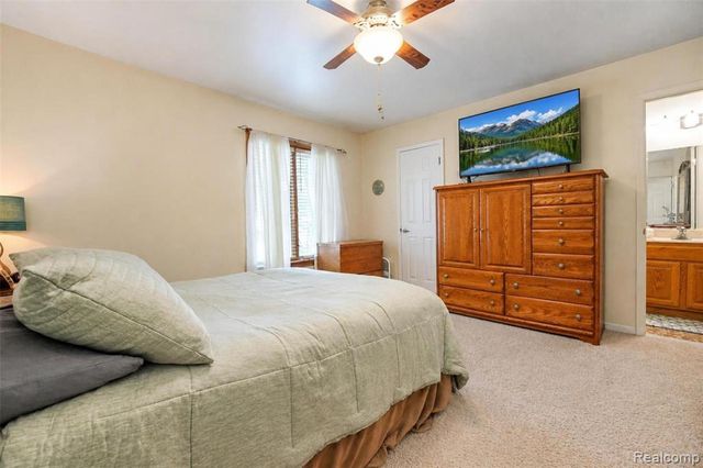 41768 Hanford Road, Canton, MI 48187