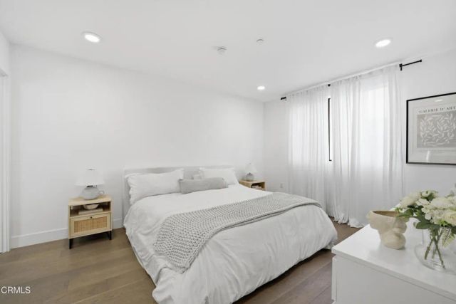 3226 W Robinson Lane, Los Angeles, CA 90026