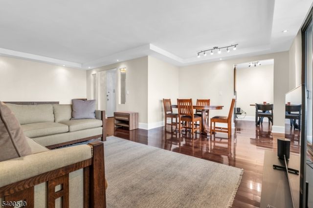 200 Winston Dr-C1711 1711, Cliffside Park Boro, NJ 07010