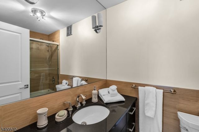 200 Winston Dr-C1711 1711, Cliffside Park Boro, NJ 07010