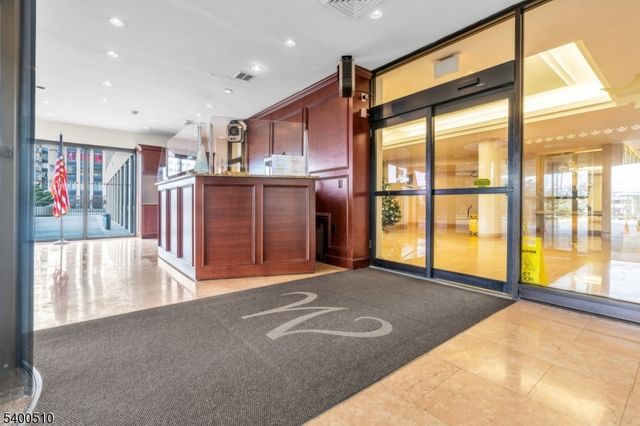 200 Winston Dr-C1711 1711, Cliffside Park Boro, NJ 07010