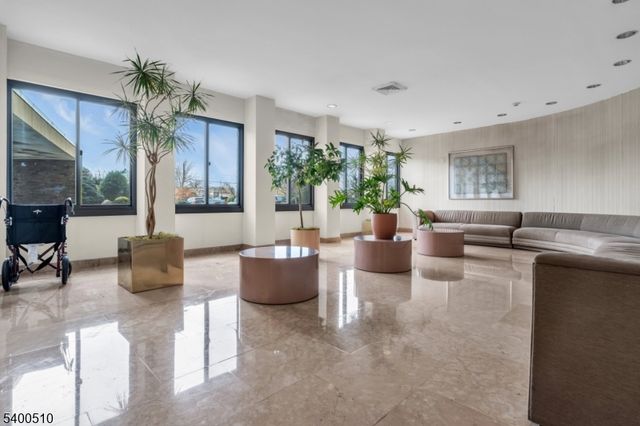 200 Winston Dr-C1711 1711, Cliffside Park Boro, NJ 07010