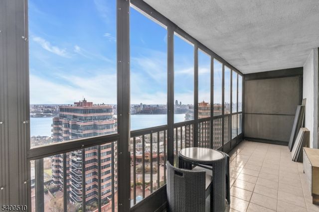 200 Winston Dr-C1711 1711, Cliffside Park Boro, NJ 07010